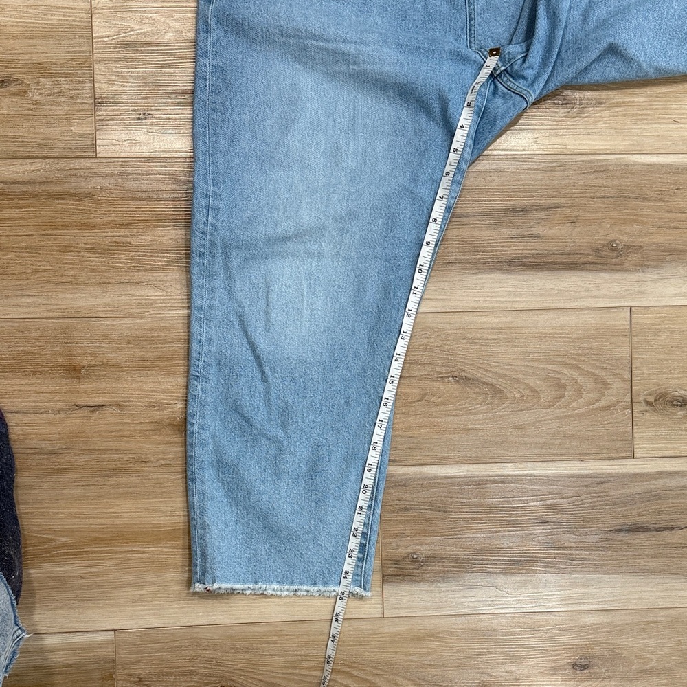 Torrid High-Rise Ankle Crop Classic Denim Jeans - Picture 5 of 8